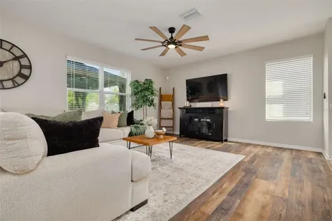 7518 Tuscan Bay Circle Wesley Chapel FL 33545