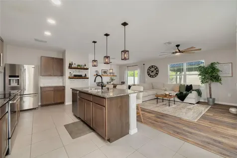 7518 Tuscan Bay Circle Wesley Chapel FL 33545