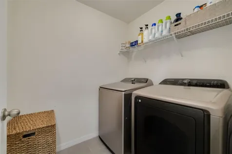 7518 Tuscan Bay Circle Wesley Chapel FL 33545