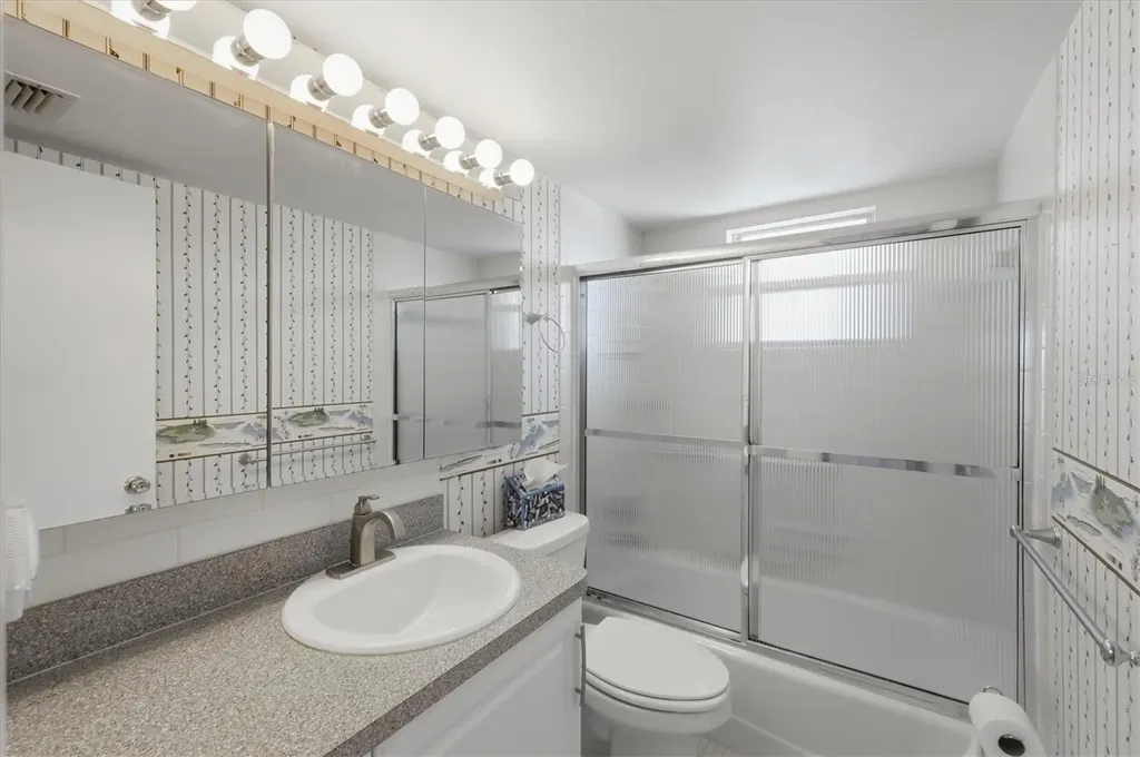 4240 Ironwood Circle Bradenton FL 34209