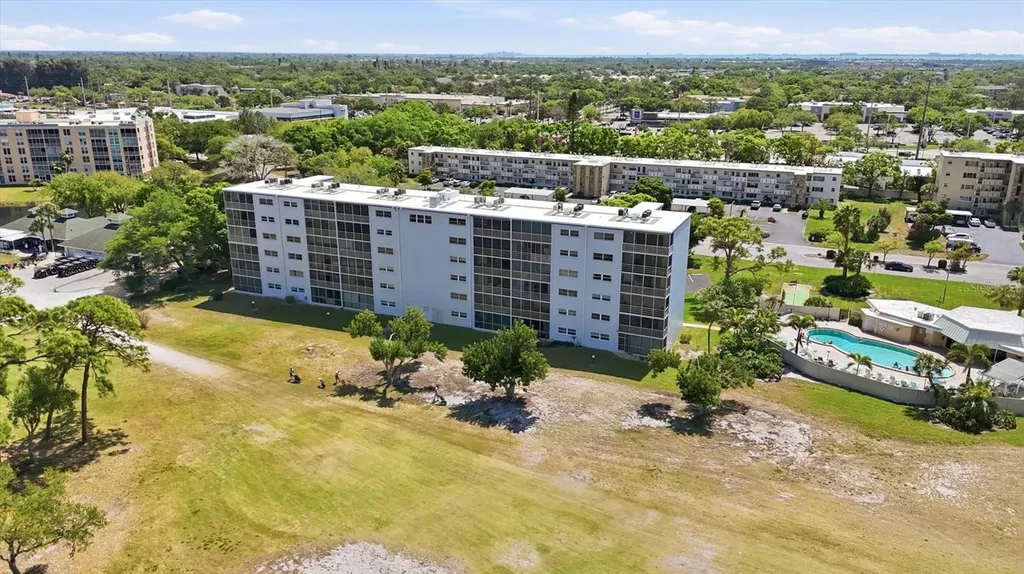 4240 Ironwood Circle Bradenton FL 34209