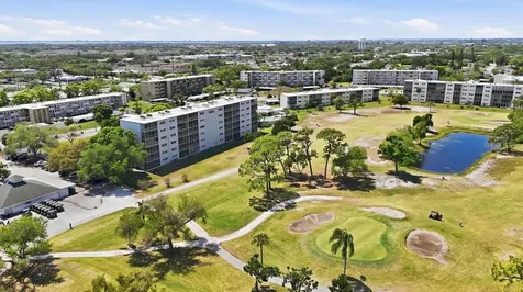 4240 Ironwood Circle Bradenton FL 34209