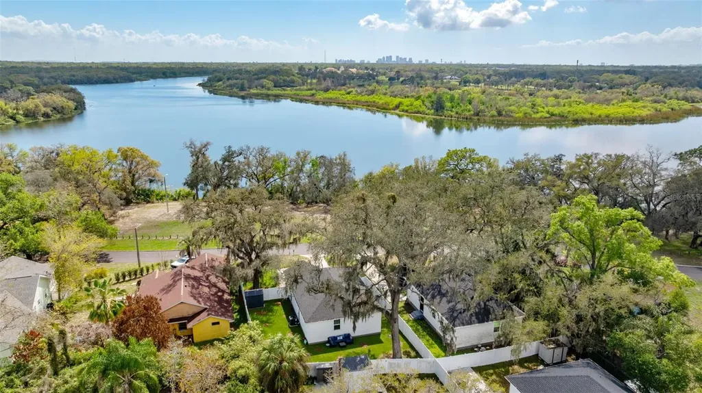 3414 Riverview Drive Tampa FL 33604