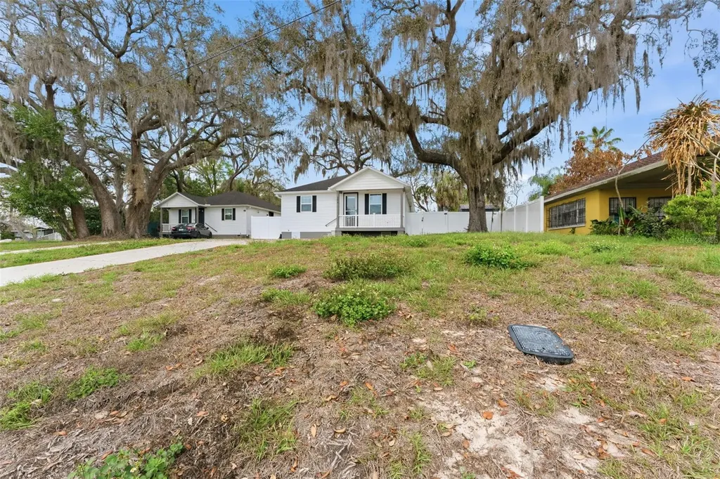 3414 Riverview Drive Tampa FL 33604