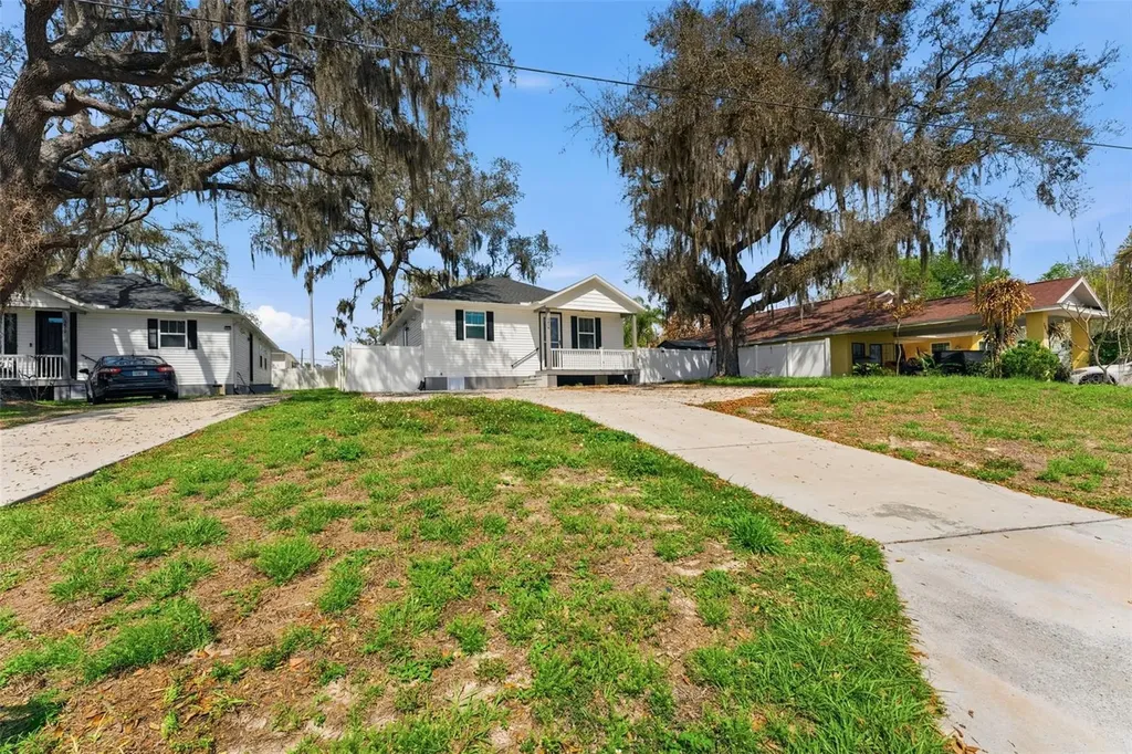 3414 Riverview Drive Tampa FL 33604