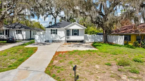 3414 Riverview Drive Tampa FL 33604