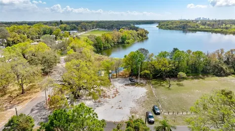 3414 Riverview Drive Tampa FL 33604