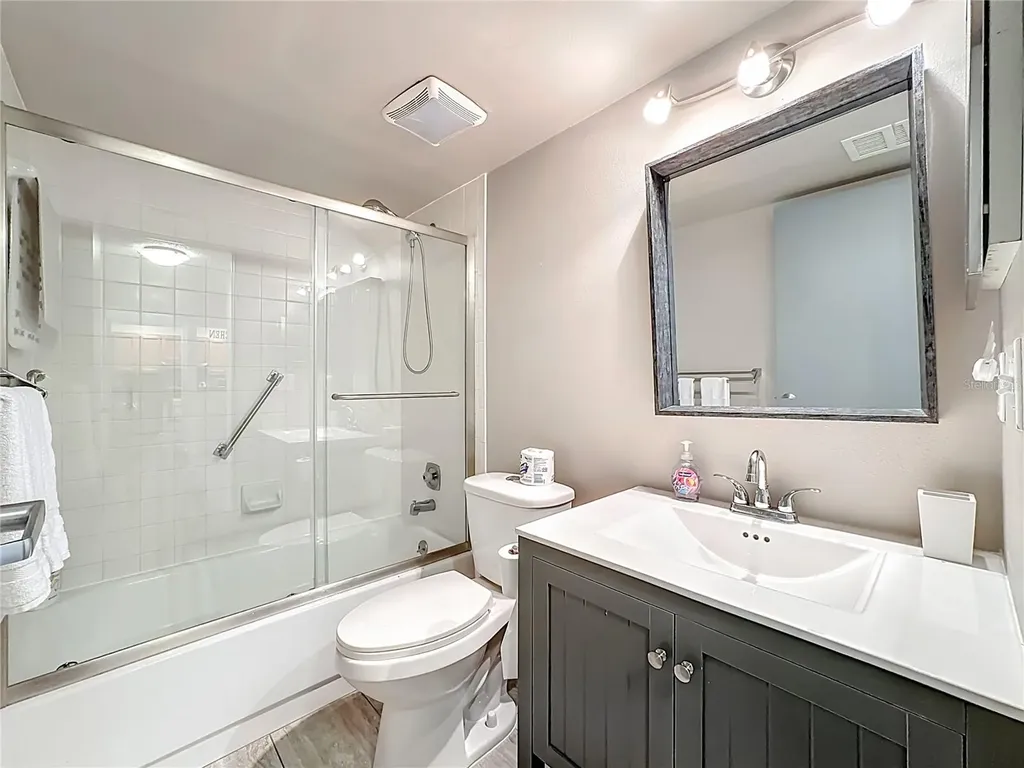 1707 Pelican Cove Road Sarasota FL 34231
