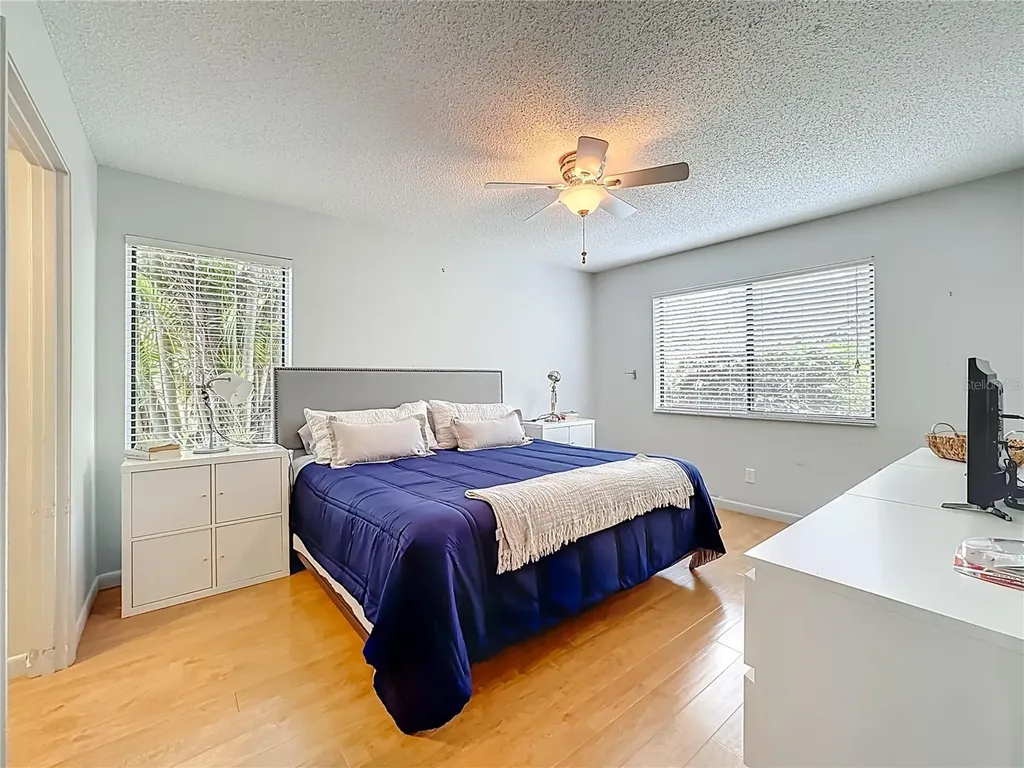 1707 Pelican Cove Road Sarasota FL 34231