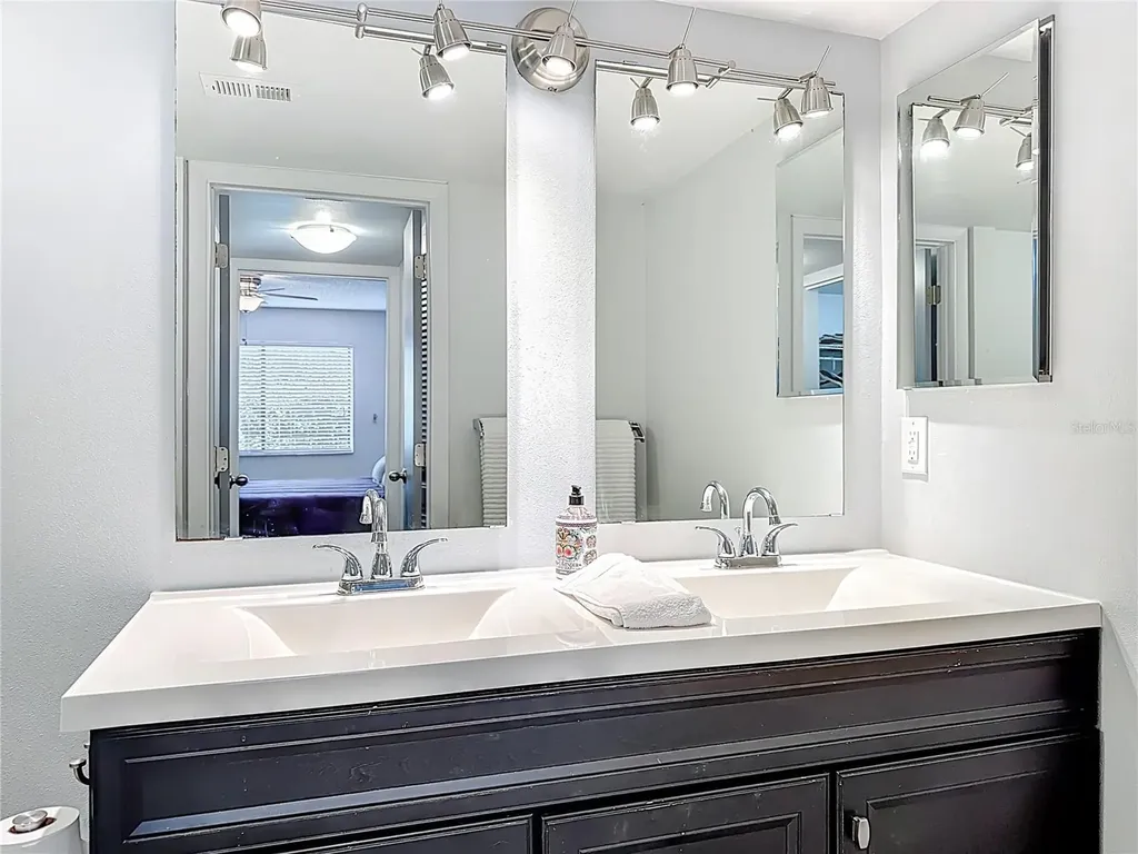 1707 Pelican Cove Road Sarasota FL 34231