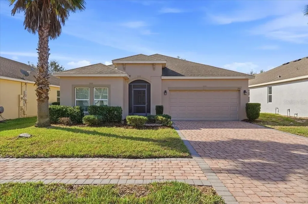 215 Lakeshore Drive Davenport FL 33837