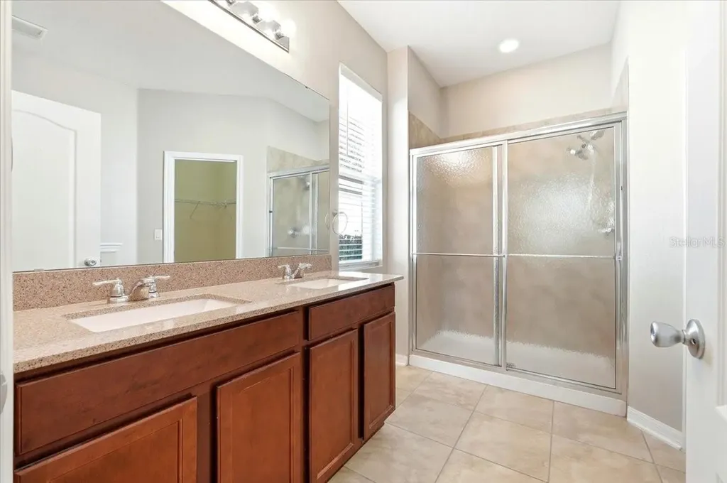 215 Lakeshore Drive Davenport FL 33837