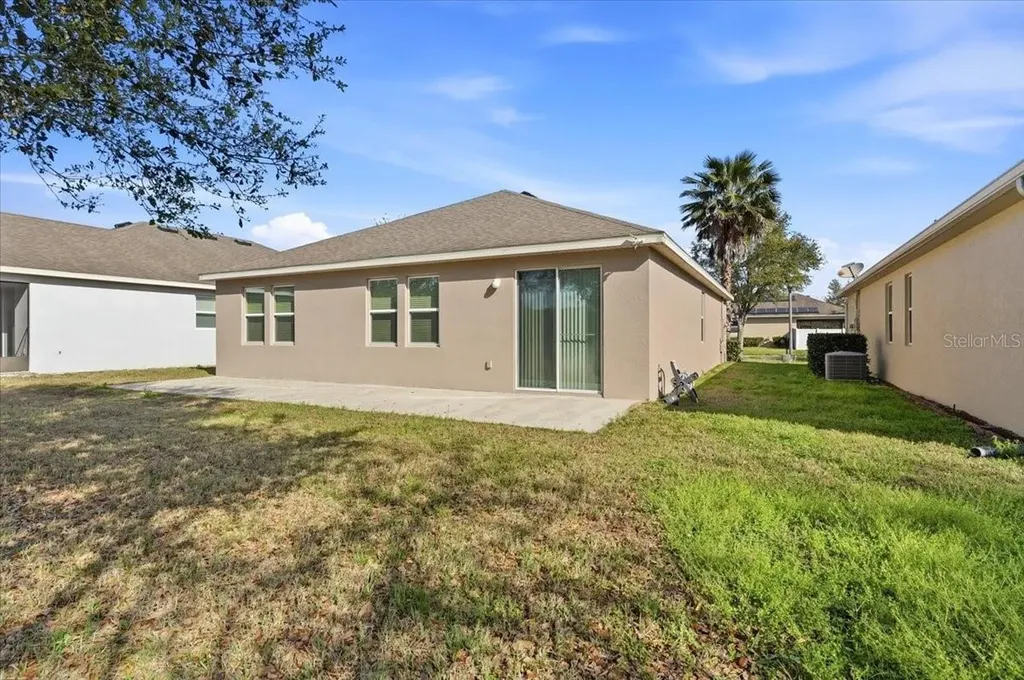 215 Lakeshore Drive Davenport FL 33837