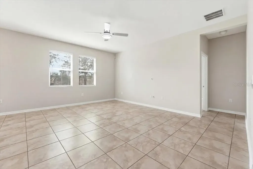 215 Lakeshore Drive Davenport FL 33837