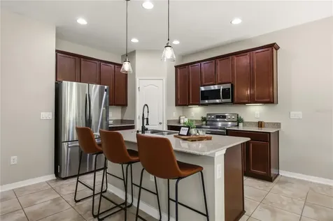 215 Lakeshore Drive Davenport FL 33837