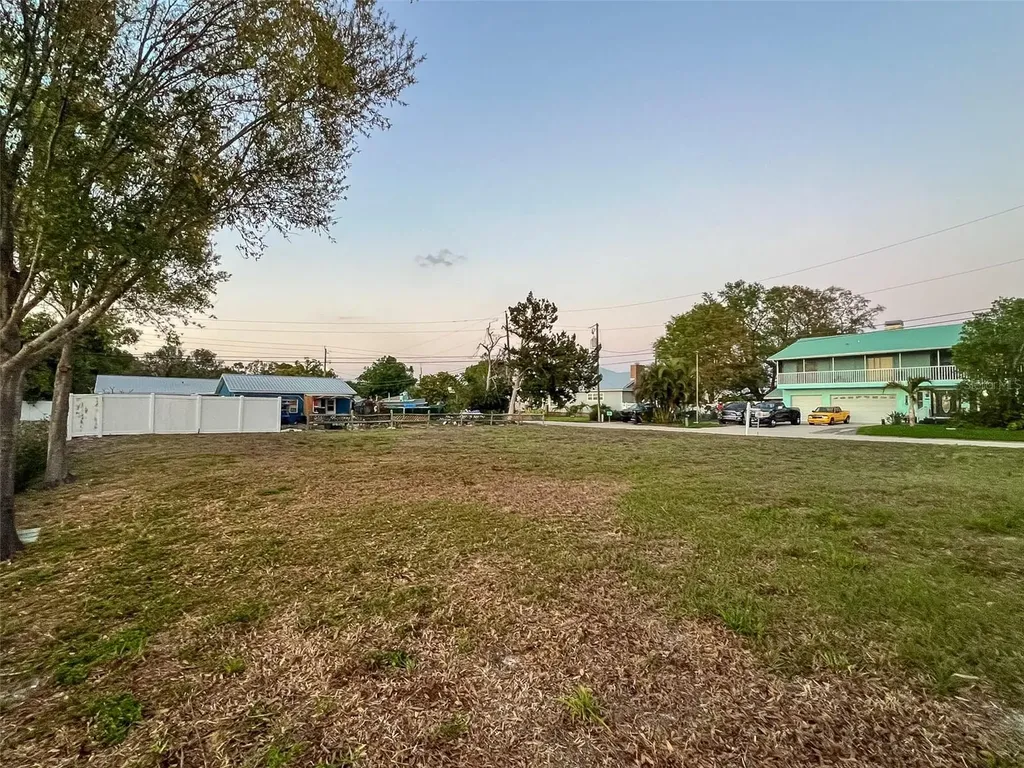 907 22nd Avenue W Palmetto FL 34221