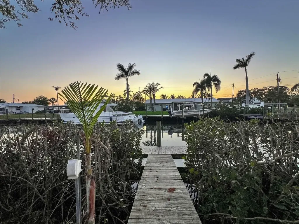 907 22nd Avenue W Palmetto FL 34221