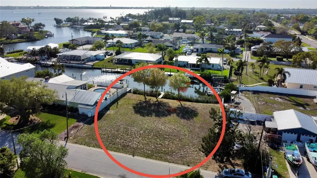907 22nd Avenue W Palmetto FL 34221
