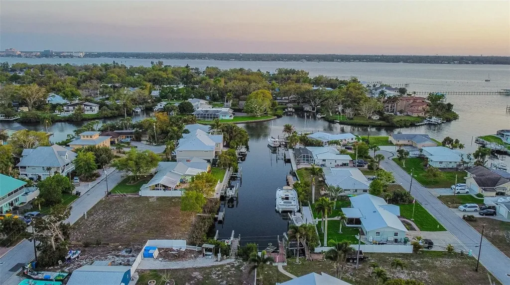 907 22nd Avenue W Palmetto FL 34221