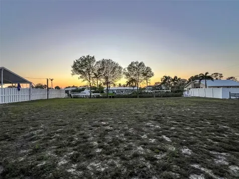 907 22nd Avenue W Palmetto FL 34221