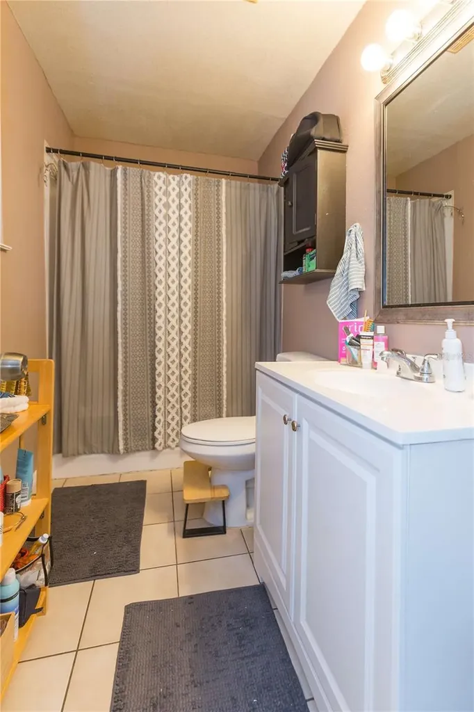 2322 W Cherry Street Tampa FL 33607