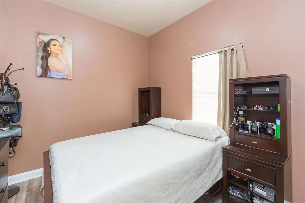 2322 W Cherry Street Tampa FL 33607