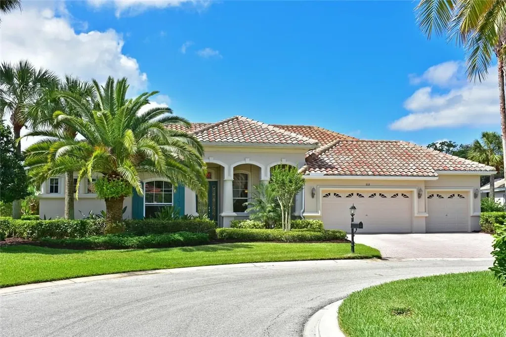 808 Whooping Crane Court Bradenton FL 34212