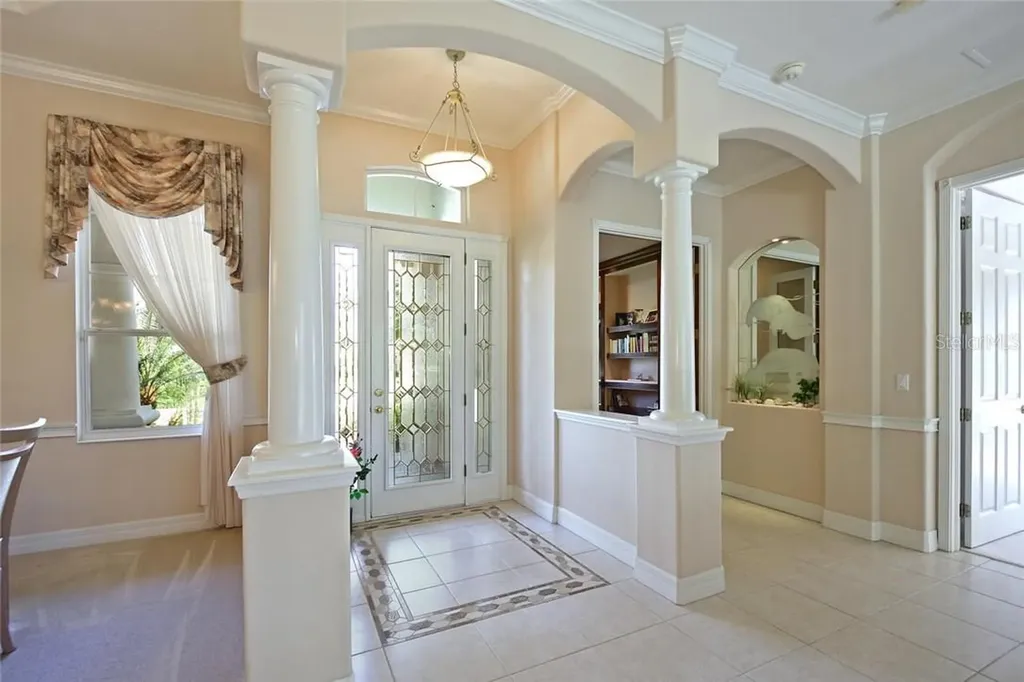 808 Whooping Crane Court Bradenton FL 34212
