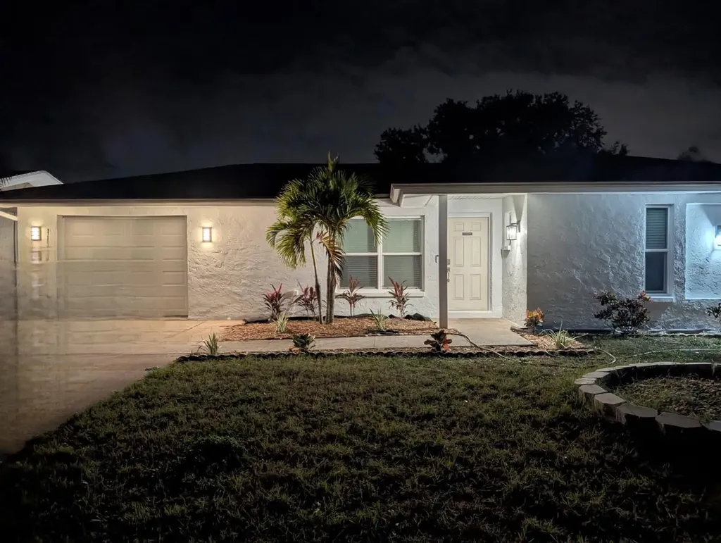 1705 Ironwood Court E Oldsmar FL 34677
