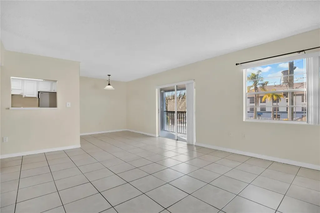 2507 N Alafaya Trail Orlando FL 32826