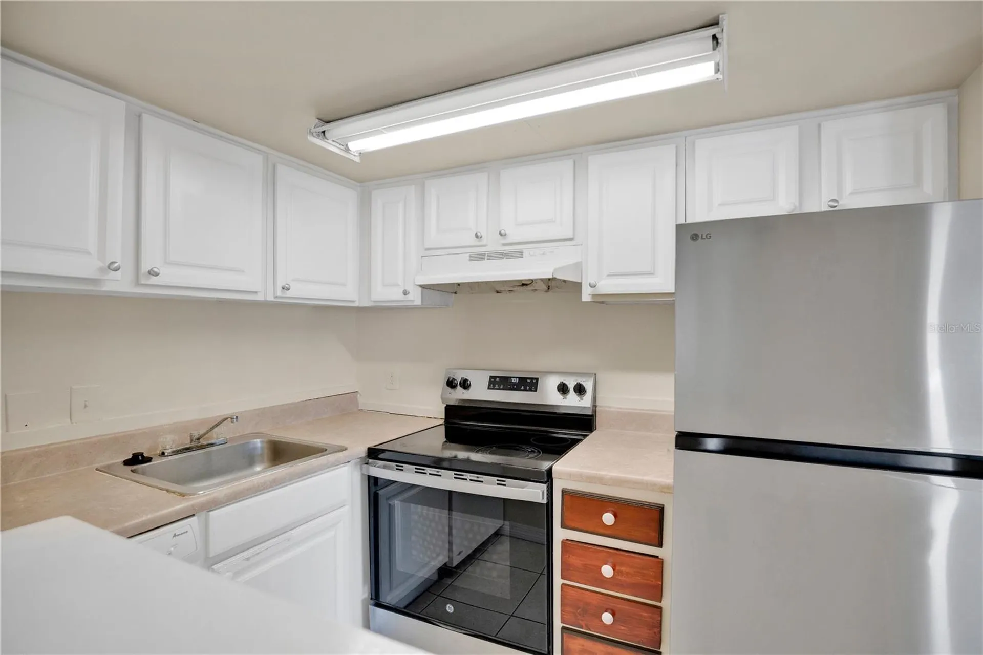 2507 N Alafaya Trail Orlando FL 32826