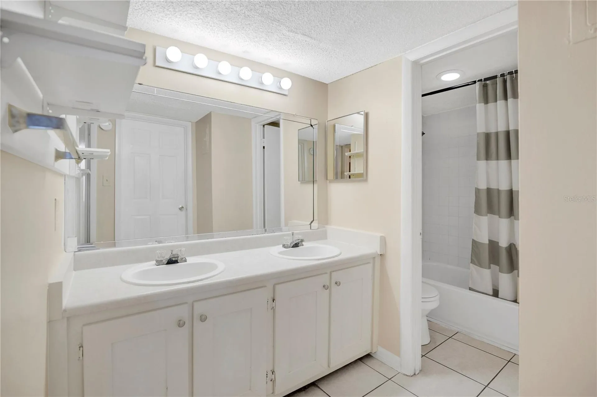 2507 N Alafaya Trail Orlando FL 32826