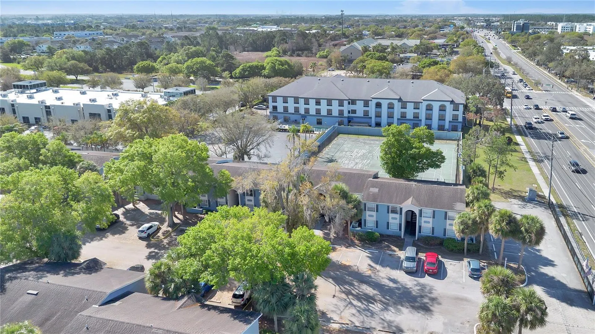 2507 N Alafaya Trail Orlando FL 32826