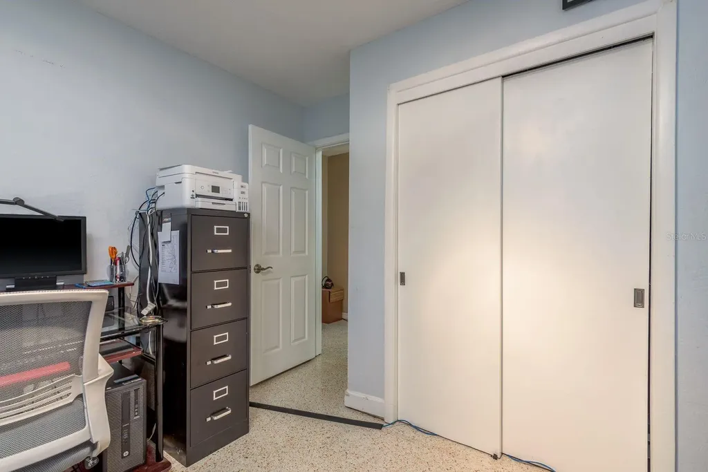6377 13th Avenue N St Petersburg FL 33710