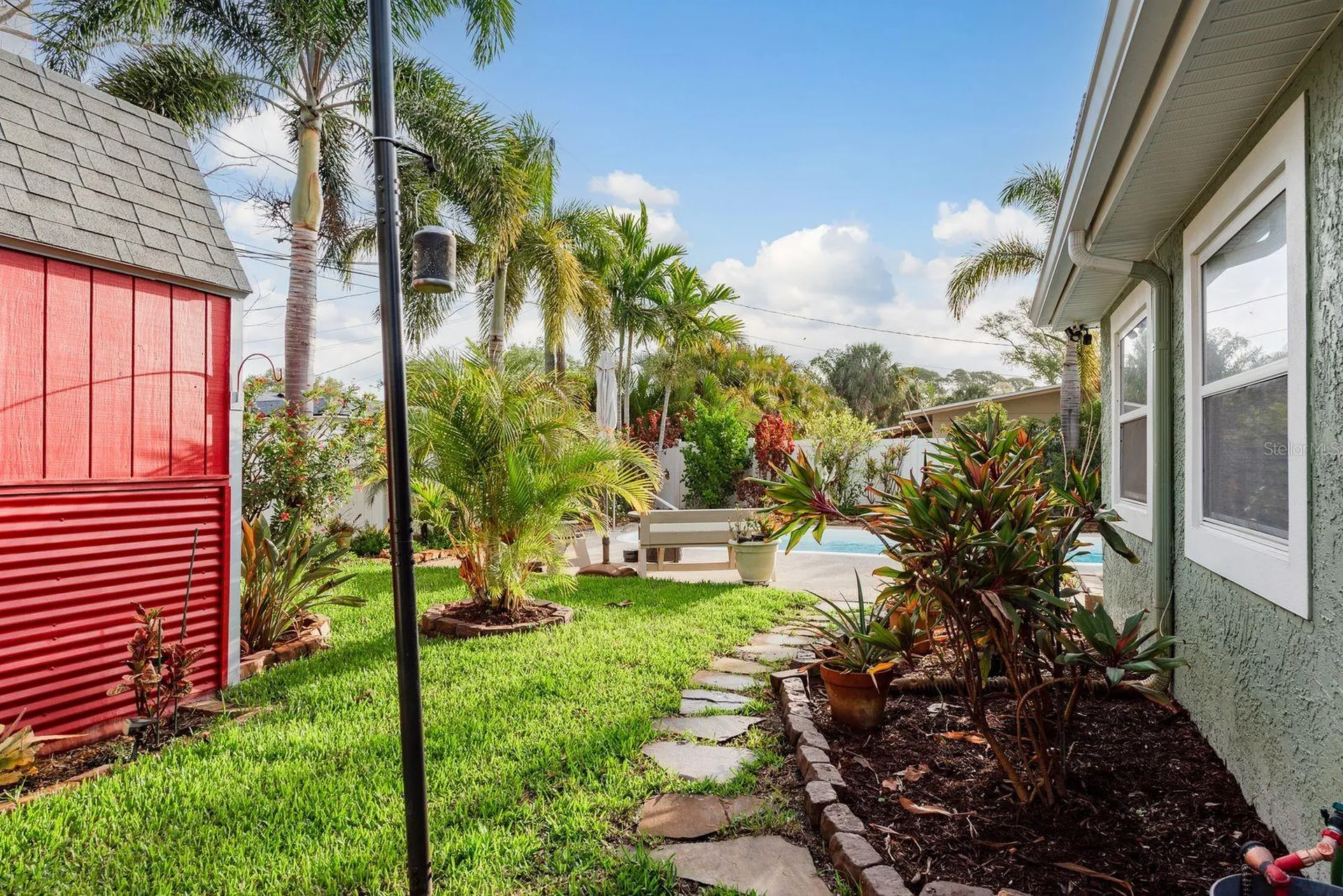 6377 13th Avenue N St Petersburg FL 33710