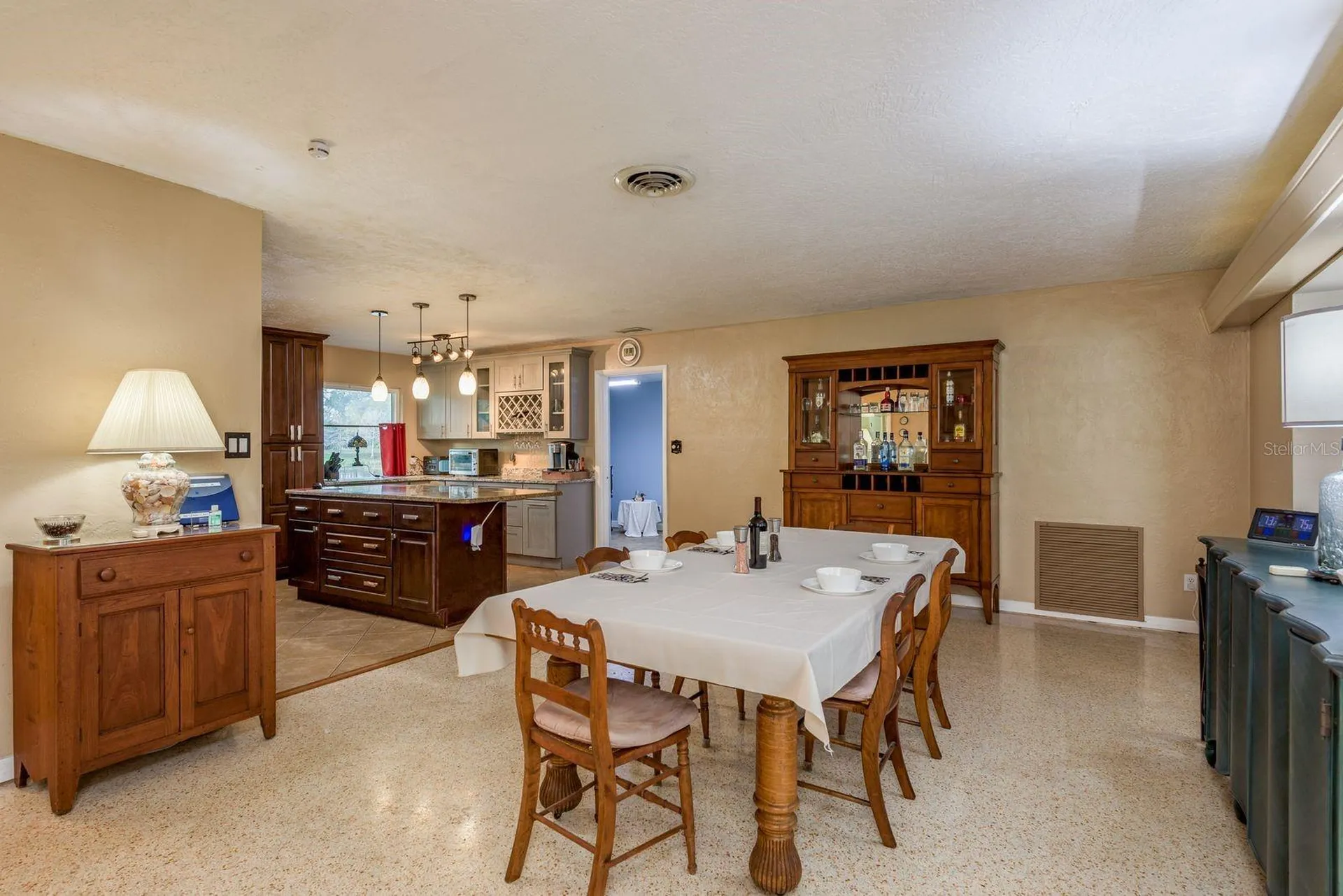 6377 13th Avenue N St Petersburg FL 33710