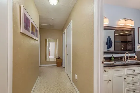 6377 13th Avenue N St Petersburg FL 33710