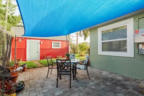 6377 13th Avenue N St Petersburg FL 33710