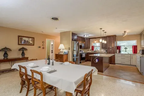 6377 13th Avenue N St Petersburg FL 33710