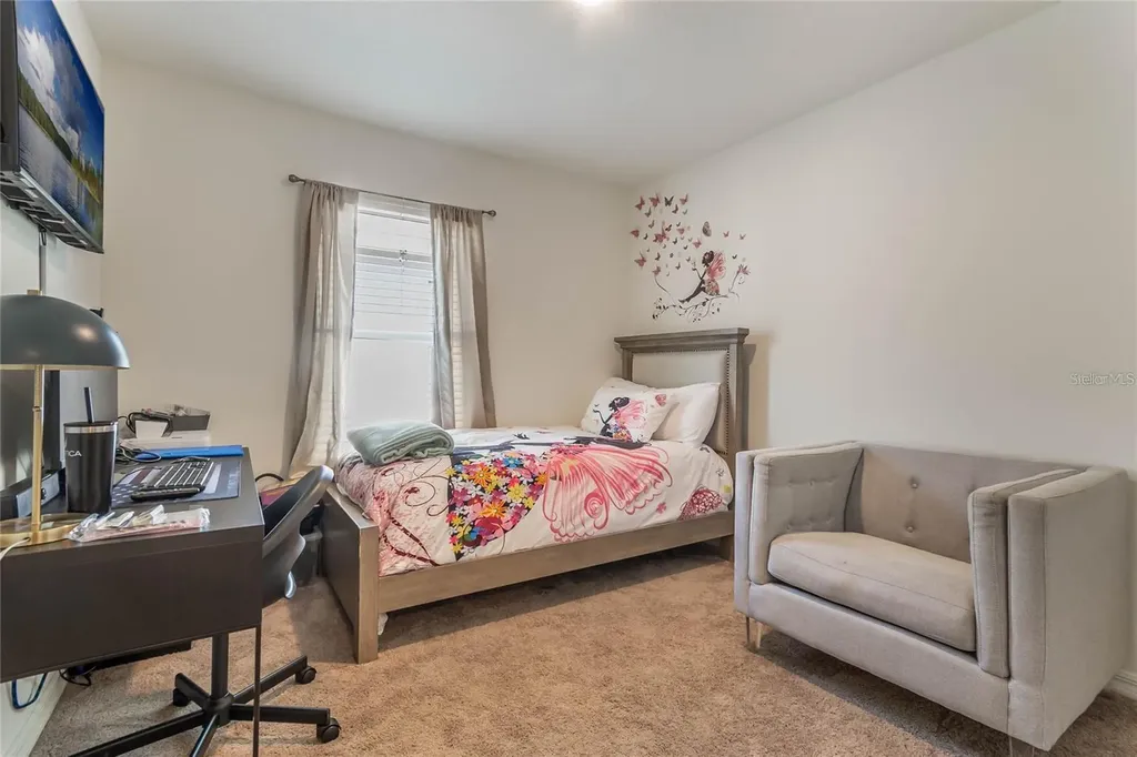 495 Overpool Avenue Davenport FL 33896
