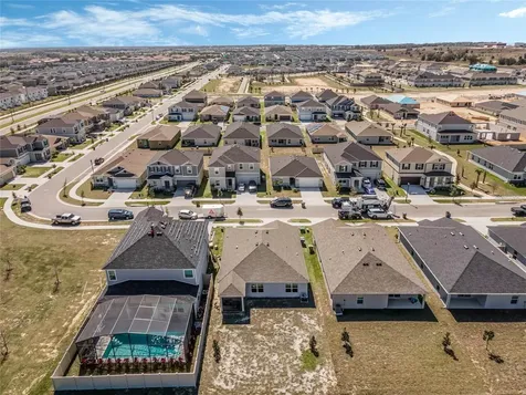 495 Overpool Avenue Davenport FL 33896