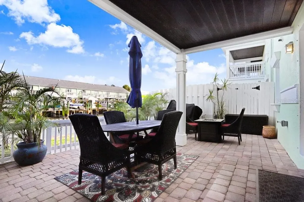 5012 Starfish Drive SE St Petersburg FL 33705