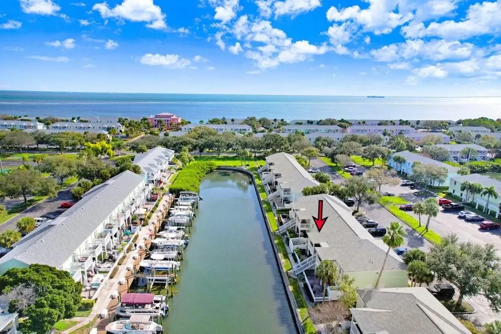5012 Starfish Drive SE St Petersburg FL 33705