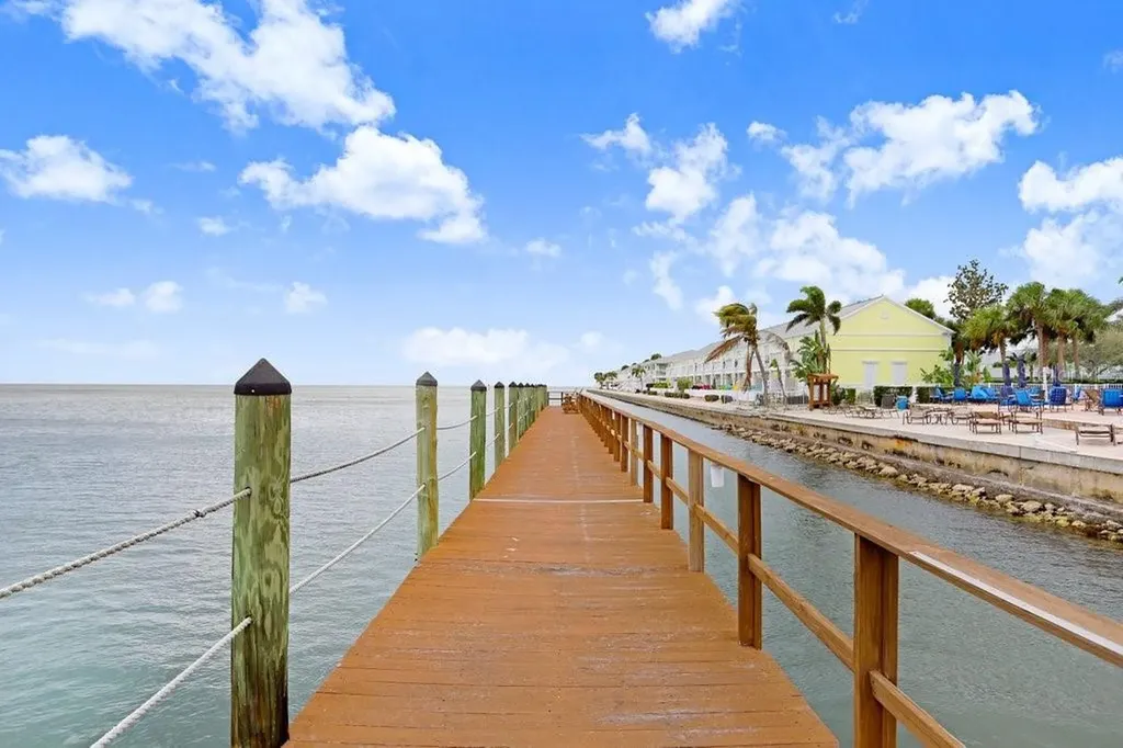 5012 Starfish Drive SE St Petersburg FL 33705