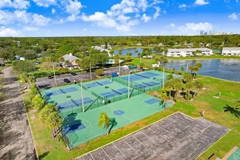 5012 Starfish Drive SE St Petersburg FL 33705