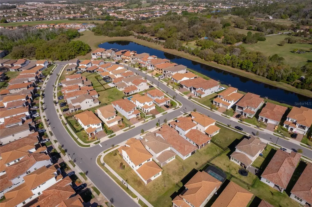 8124 Mabury Lane Orlando FL 32832
