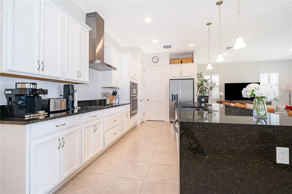 8124 Mabury Lane Orlando FL 32832