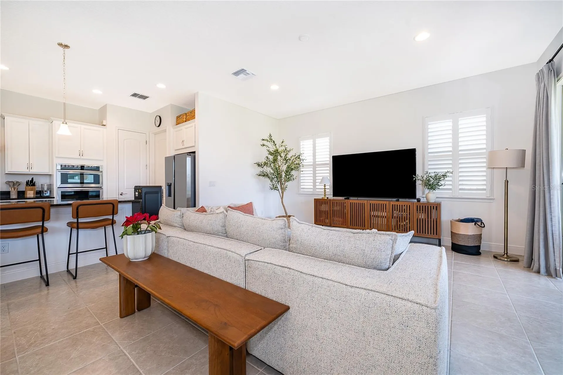 8124 Mabury Lane Orlando FL 32832