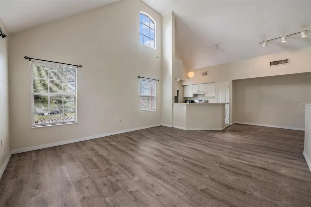 9846 Lake Chase Island Way Tampa FL 33626