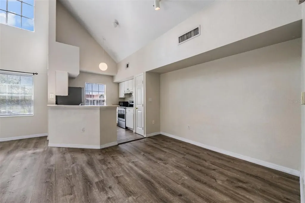 9846 Lake Chase Island Way Tampa FL 33626